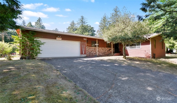 1024 Shaw Road, Ferndale, Washington 98248, 3 Bedrooms Bedrooms, ,2 BathroomsBathrooms,Residential,For Sale,Shaw,NWM2134531