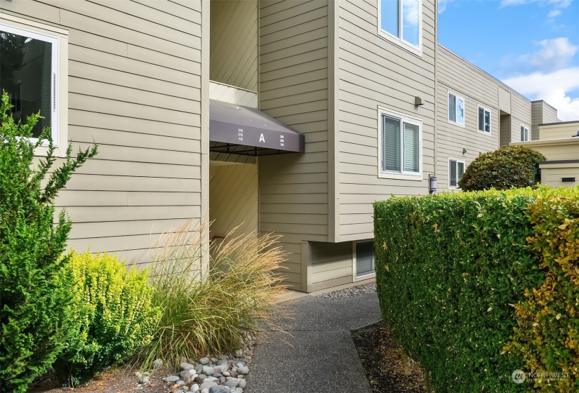 5844 75th Street, Seattle, Washington 98115, 1 Bedroom Bedrooms, ,1 BathroomBathrooms,Residential,For Sale,Sand Piper,75th,NWM2149397