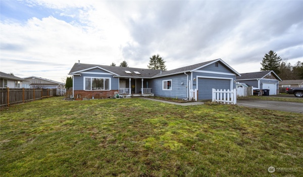 1913 Main Street, Lynden, Washington 98264, 3 Bedrooms Bedrooms, ,2 BathroomsBathrooms,Residential,For Sale,Blankers Rainbow Addition,Main,NWM2198229
