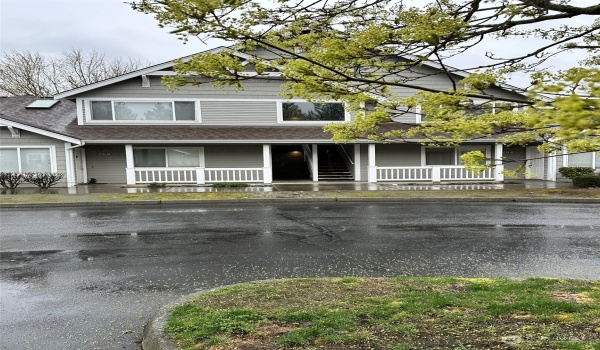 264 Maberry, Lynden, Washington 98264, 1 Bedroom Bedrooms, ,1 BathroomBathrooms,Residential,For Sale,Sportsman Cub Condo,Maberry,NWM2220779