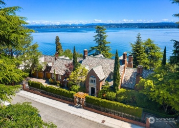 41624 RESI Undisclosed, Seattle, Washington 98105, 6 Bedrooms Bedrooms, ,7 BathroomsBathrooms,Residential,For Sale,Undisclosed,NWM2223964