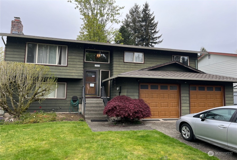 13028 189th Court, Renton, Washington 98058, 3 Bedrooms Bedrooms, ,2 BathroomsBathrooms,Residential,For Sale,189th,NWM2228404